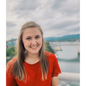 Meet your Posher, Cassie